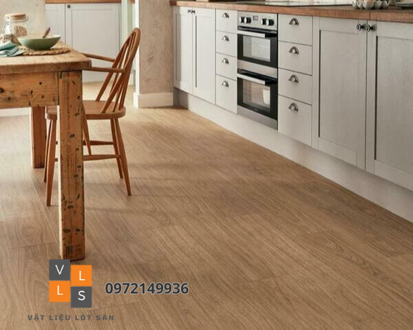 Ưu Điểm Của Sàn Nhựa Giả Gỗ So Với Sàn Gỗ Tự Nhiên
