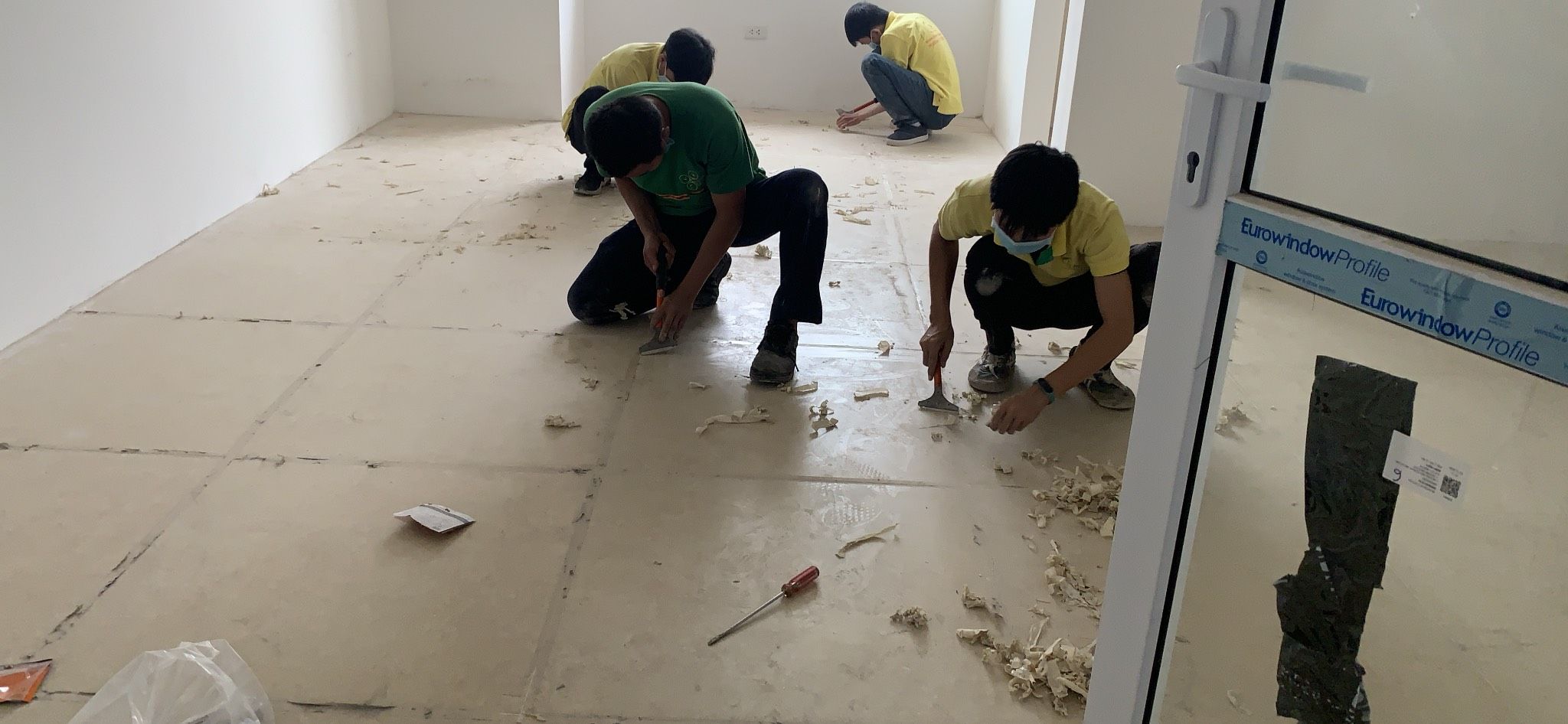 Dịch Vụ Lột Thảm, Tẩy Keo Sàn Uy Tín