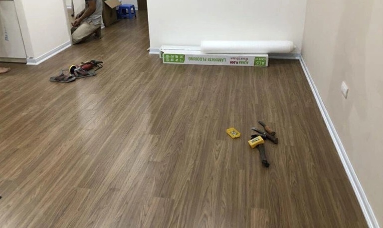 Thi công sàn gỗ quận Hóc Môn