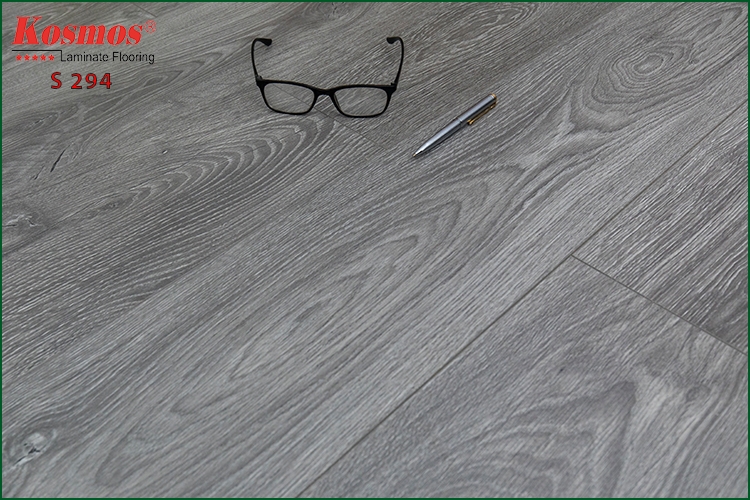 Sàn gỗ Kosmos New 8mm bản lớn S294
